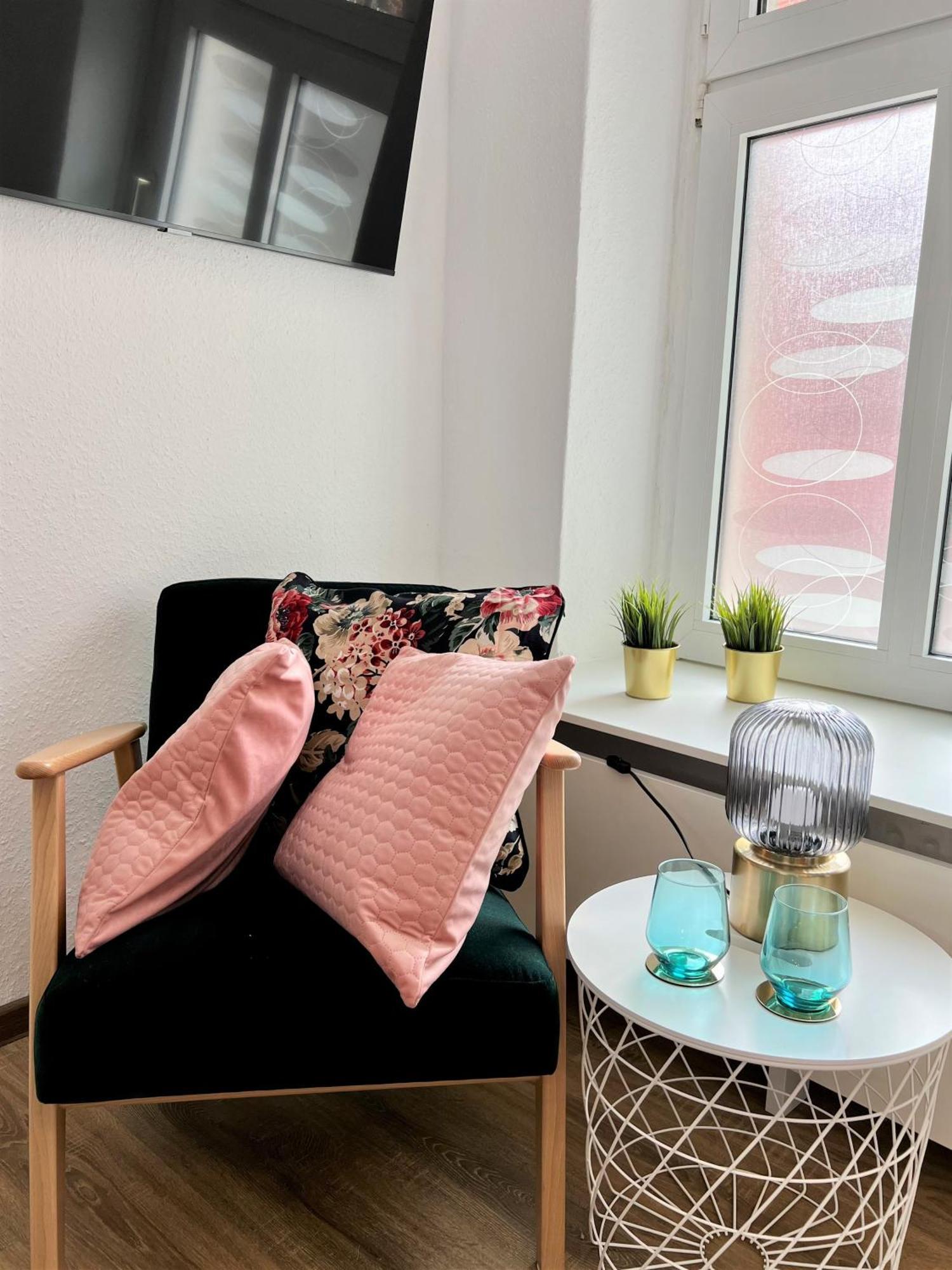 Zentrales Apartment Am Hafen Inklusive Netflix! Emden Exterior foto